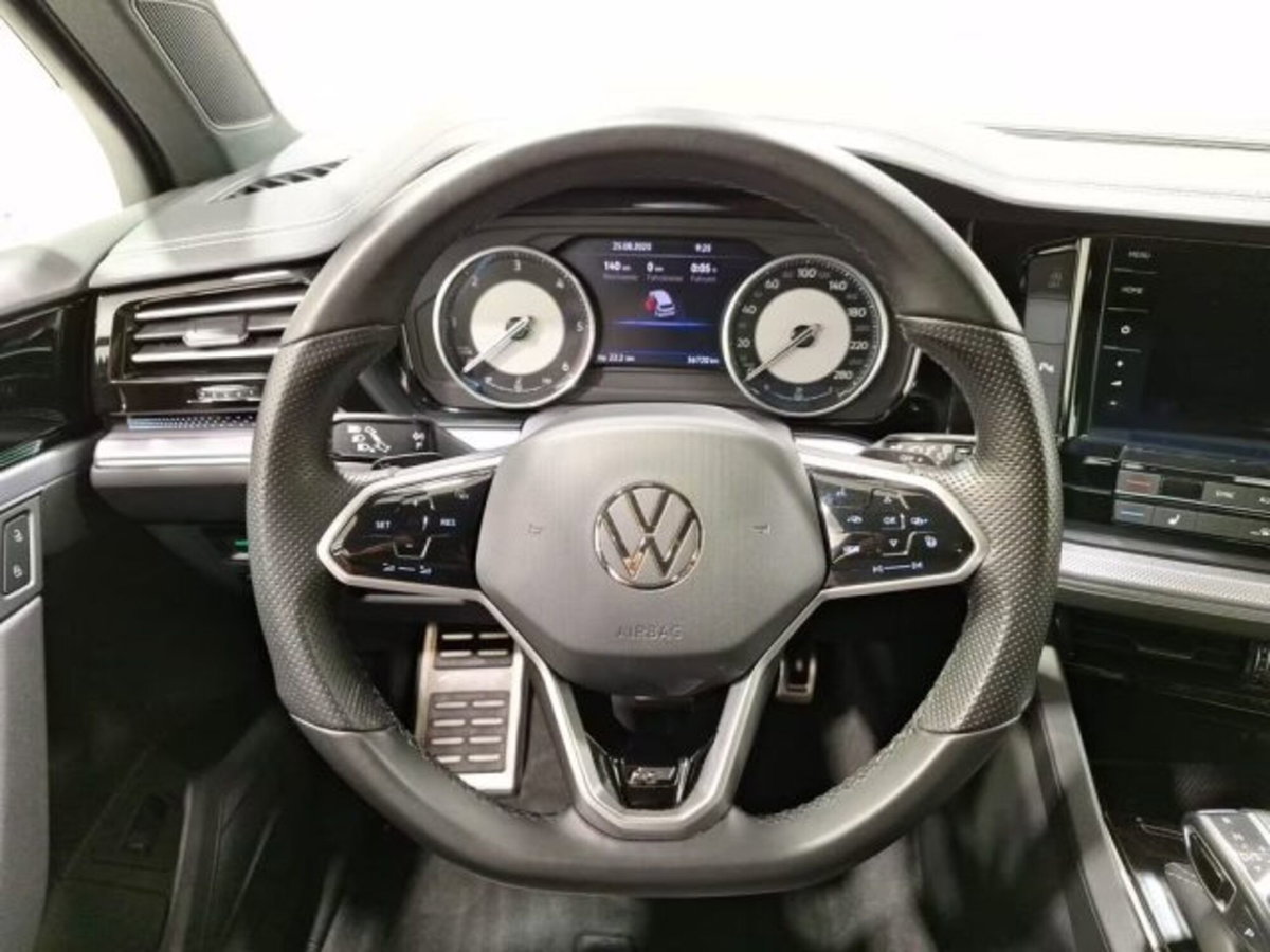Volkswagen Touareg 3.0 V6 TDI SCR (16)