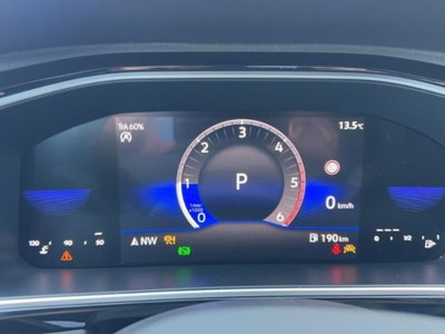 Volkswagen T-Roc 2.0 tdi R-Line 4motion 150cv dsg (12)