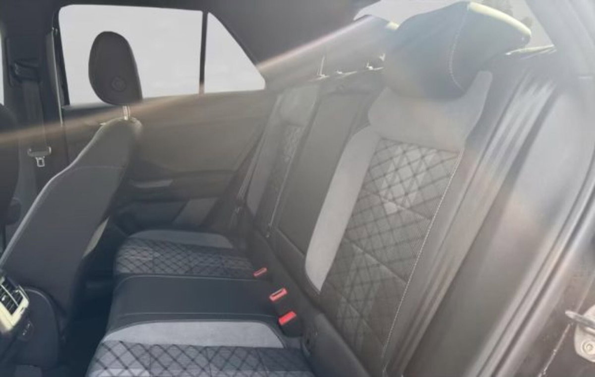 Volkswagen T-Roc 1.0 tsi R-Line 115cv (12)