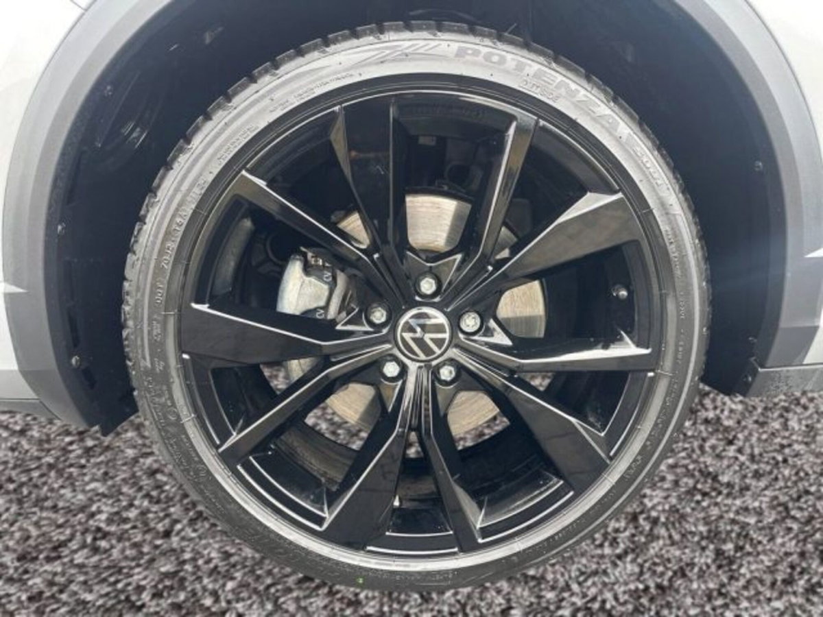 Volkswagen T-Roc 1.5 tsi R-Line dsg (6)