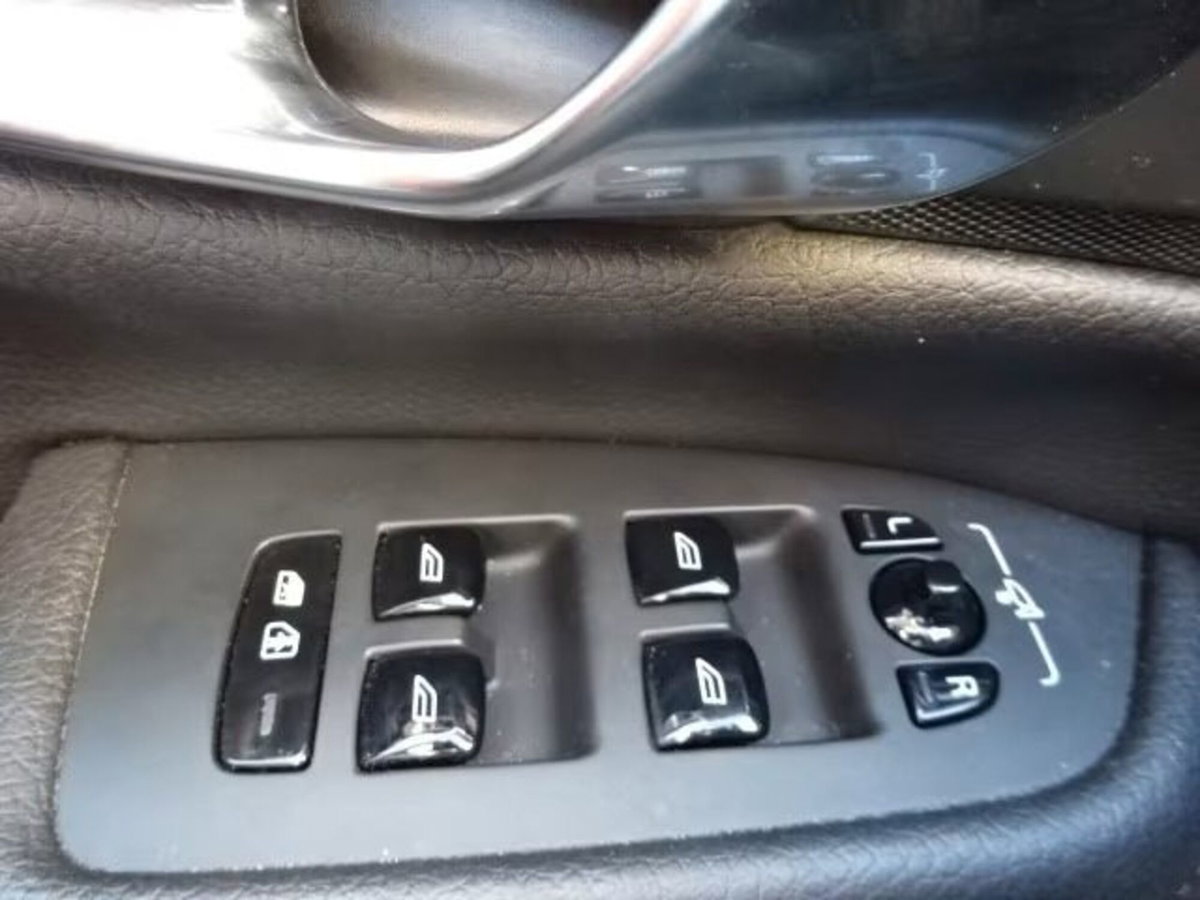 Volvo XC90 B5 (d) AWD Geartronic Momentum Pro (11)