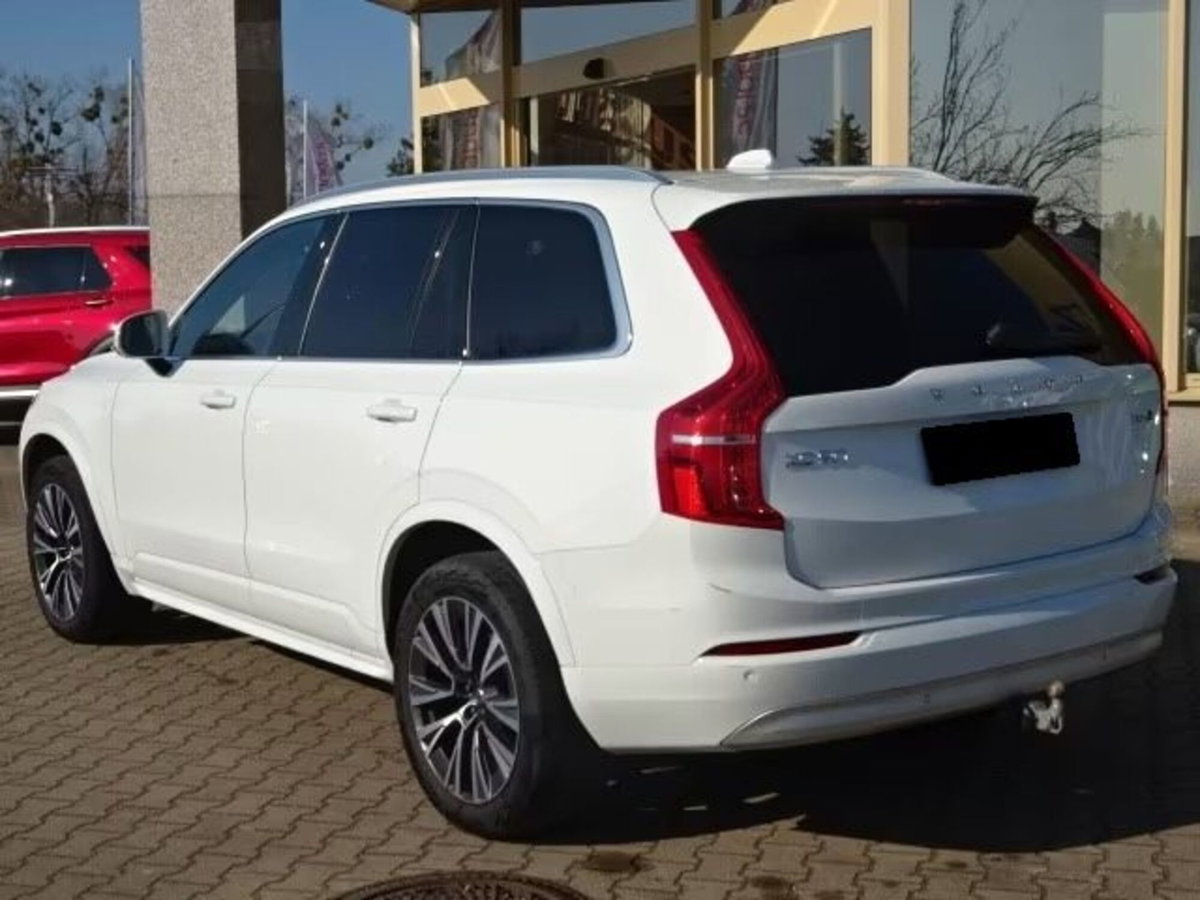 Volvo XC90 B5 (d) AWD Geartronic Momentum Pro (2)