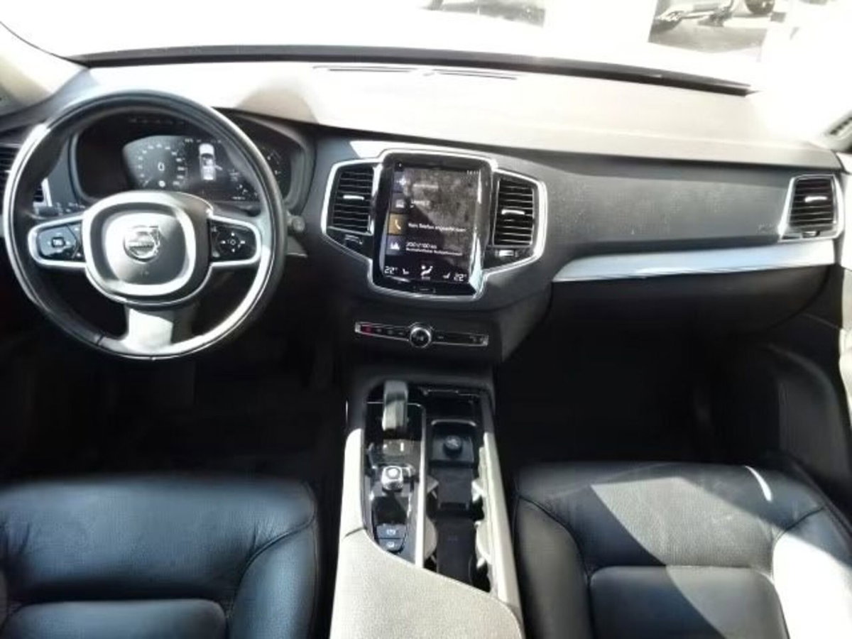 Volvo XC90 B5 (d) AWD Geartronic Momentum Pro (8)