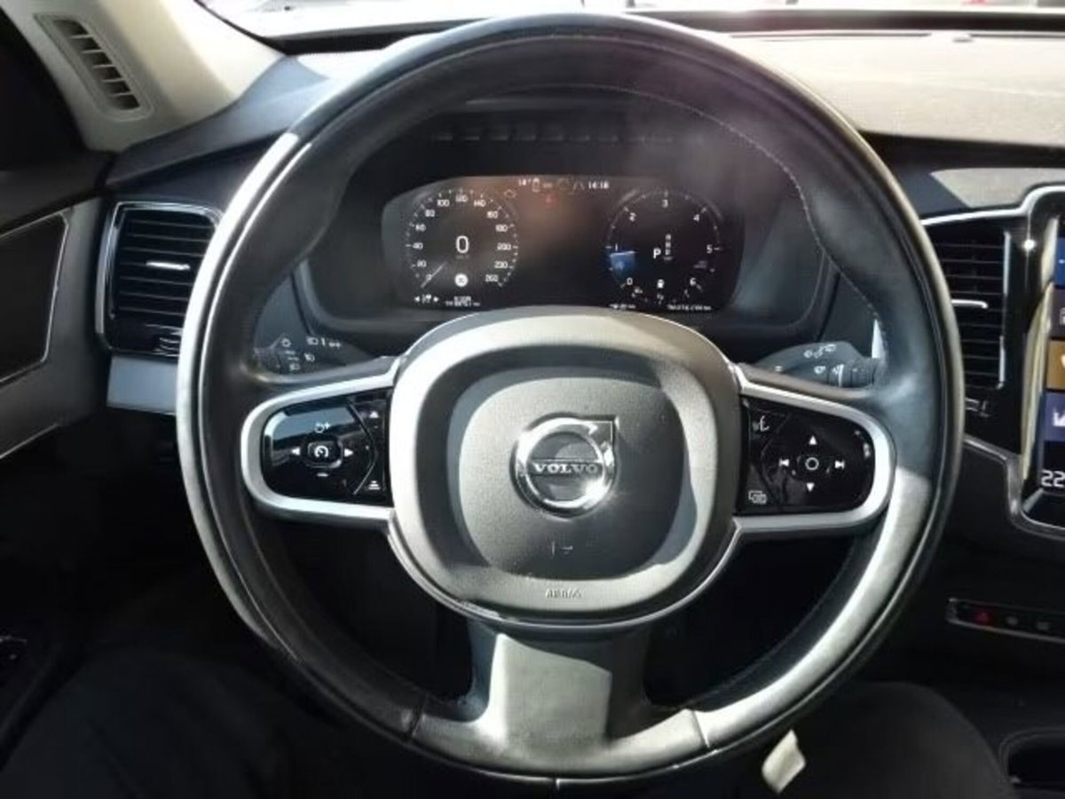 Volvo XC90 B5 (d) AWD Geartronic Momentum Pro (9)