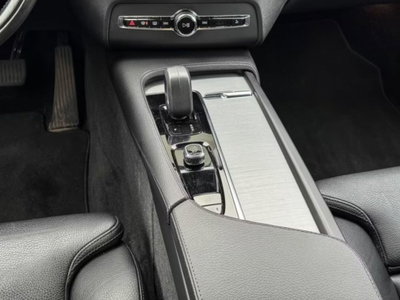 Volvo XC90 B5 (d) AWD Geartronic 7 posti Momentum Pro (10)