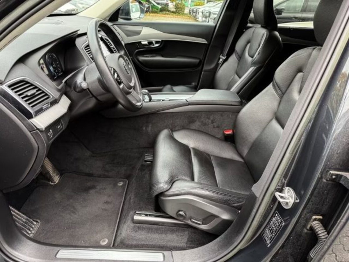 Volvo XC90 B5 (d) AWD Geartronic 7 posti Momentum Pro (12)