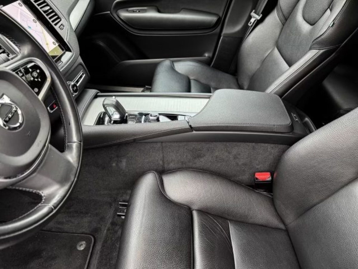 Volvo XC90 B5 (d) AWD Geartronic 7 posti Momentum Pro (13)