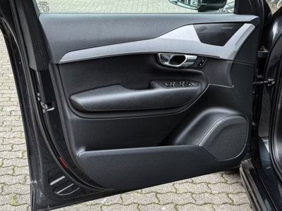Volvo XC90 B5 (d) AWD Geartronic 7 posti Momentum Pro (14)