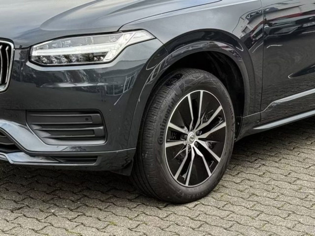 Volvo XC90 B5 (d) AWD Geartronic 7 posti Momentum Pro (3)
