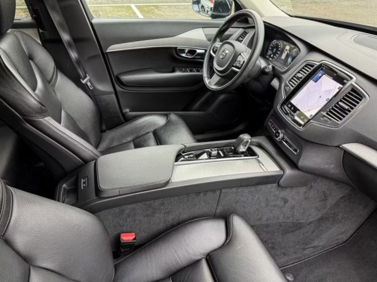 Volvo XC90 B5 (d) AWD Geartronic 7 posti Momentum Pro (5)