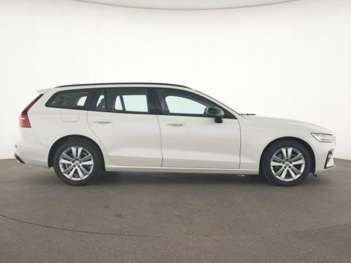 Volvo V60 B4 automatico Plus Dark (4)