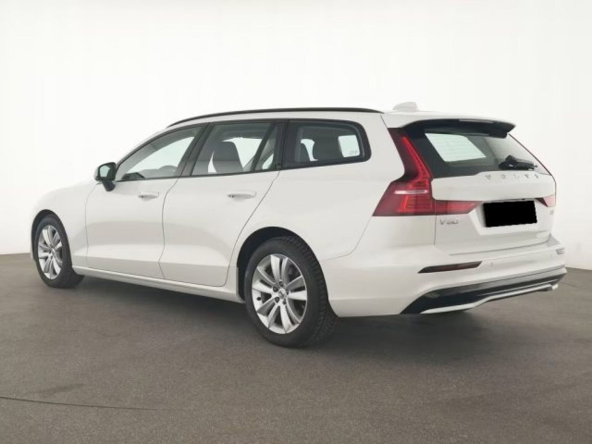 Volvo V60 B4 automatico Plus Dark (7)