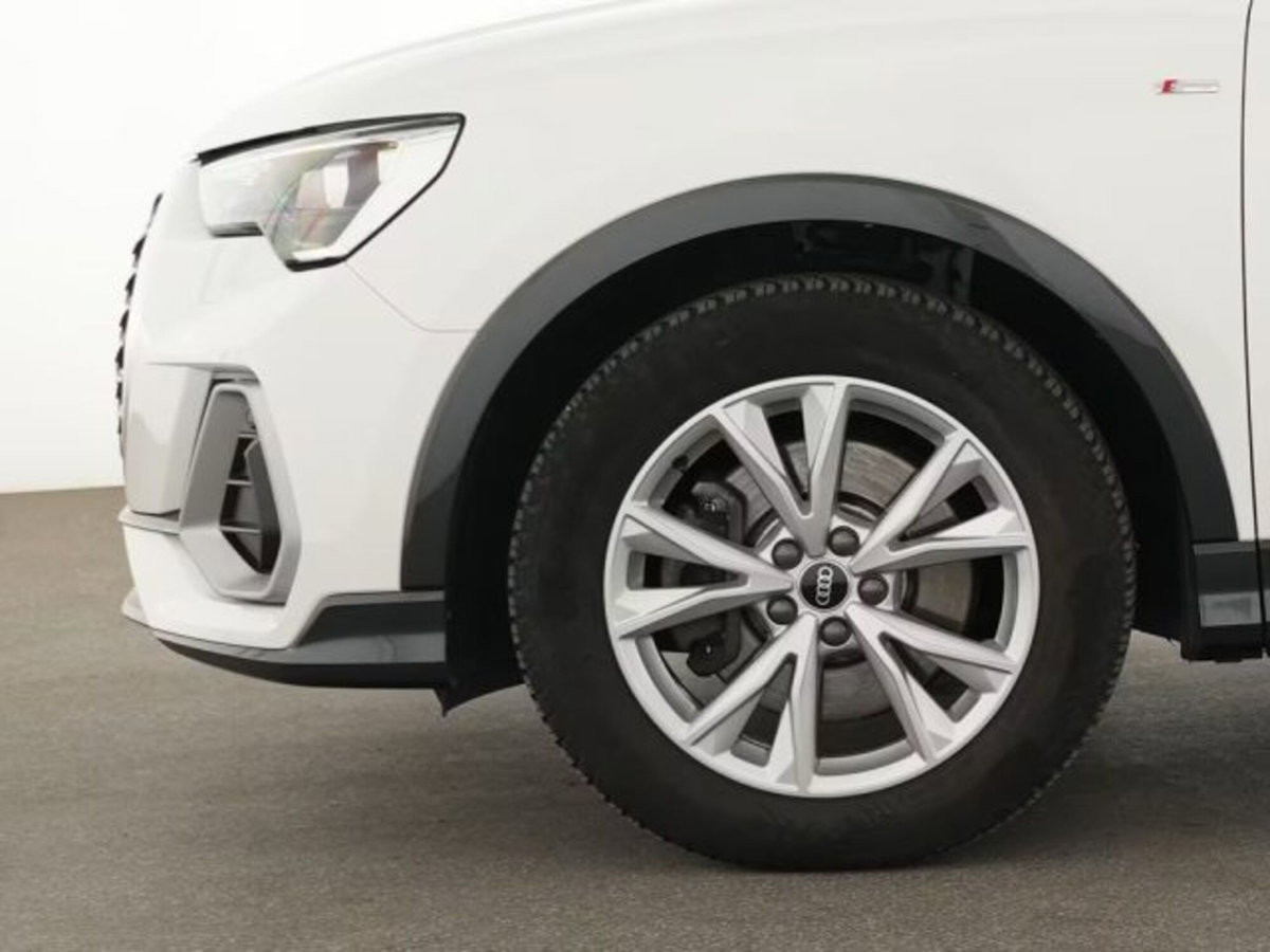 Audi Q3 Sportback 40 TFSI S tronic quattro edition (10)