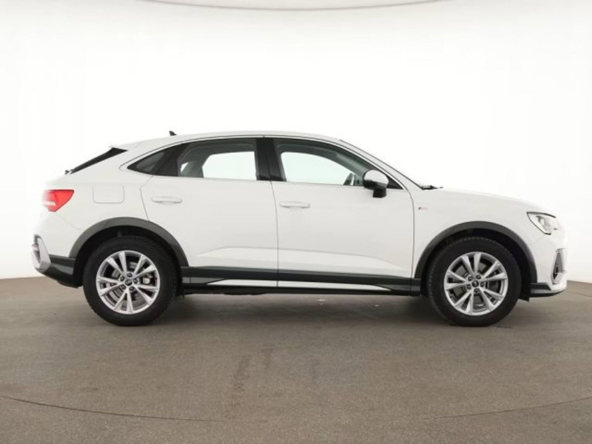 Audi Q3 Sportback 40 TFSI S tronic quattro edition (4)