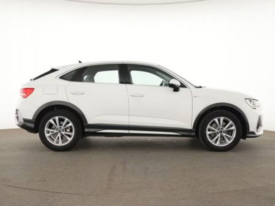 Audi Q3 Sportback 40 TFSI S tronic quattro edition (4)