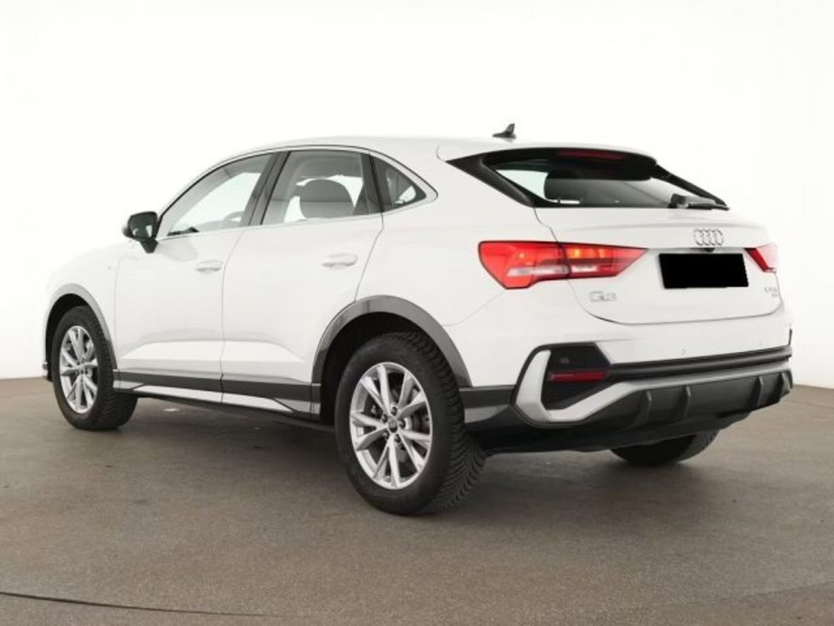 Audi Q3 Sportback 40 TFSI S tronic quattro edition (6)
