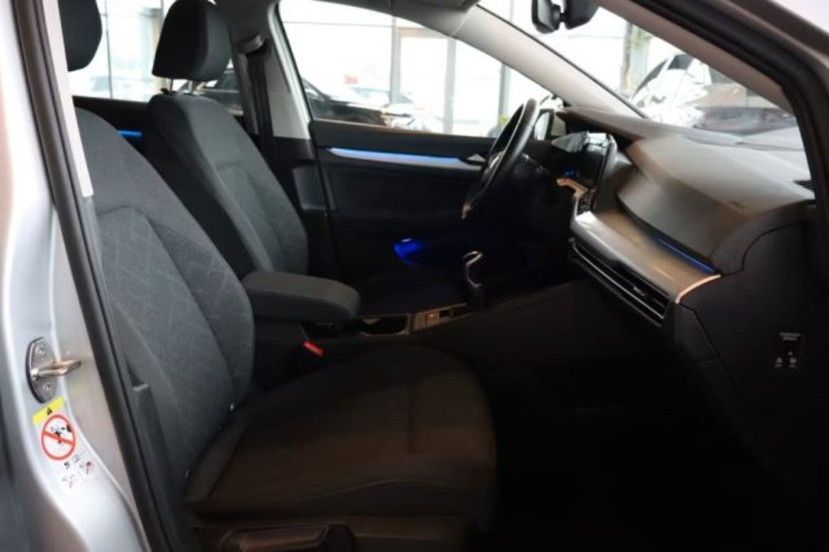 Volkswagen Golf 2.0 TDI SCR Life (9)