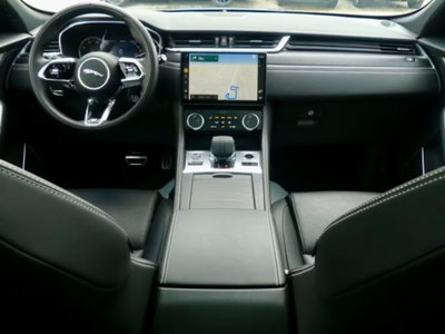 Jaguar F-Pace 2.0 250 CV AWD aut. R-Dynamic SE (11)