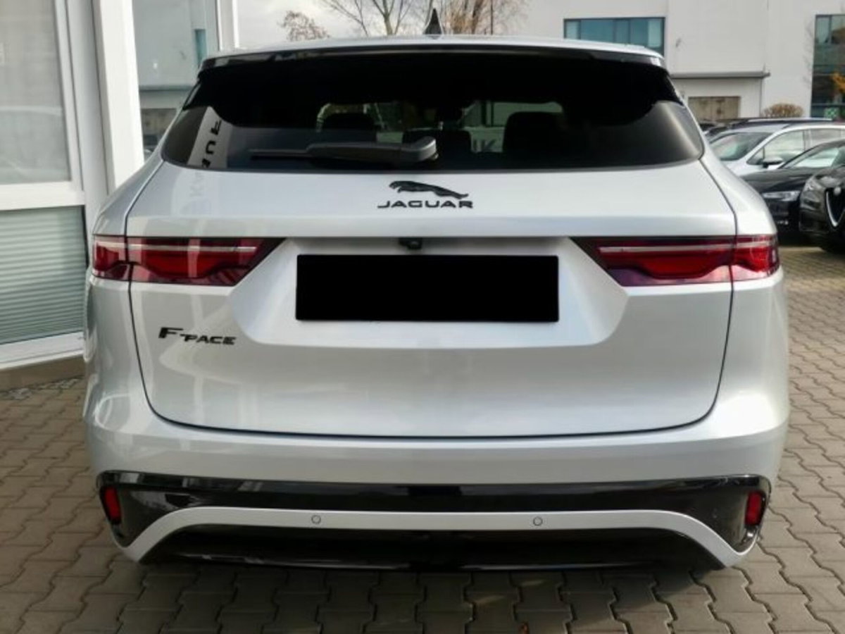Jaguar F-Pace 2.0 250 CV AWD aut. R-Dynamic SE (6)