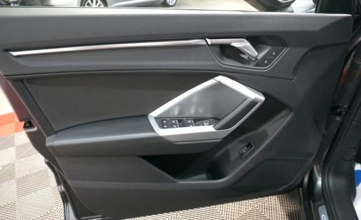 Audi Q3 Sportback 40 TDI quattro S tronic S line edition (5)