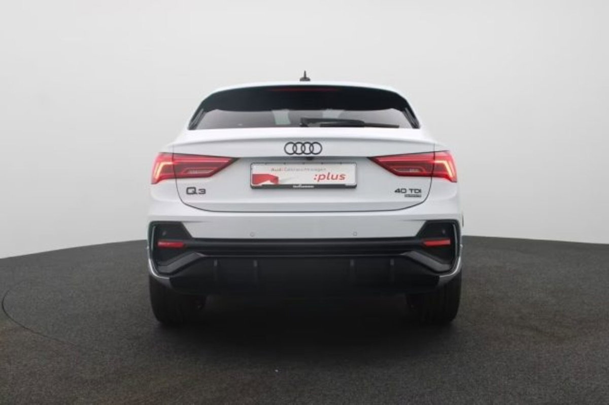 Audi Q3 Sportback 40 2.0 tdi S line edition quattro 193cv s-tronic (4)