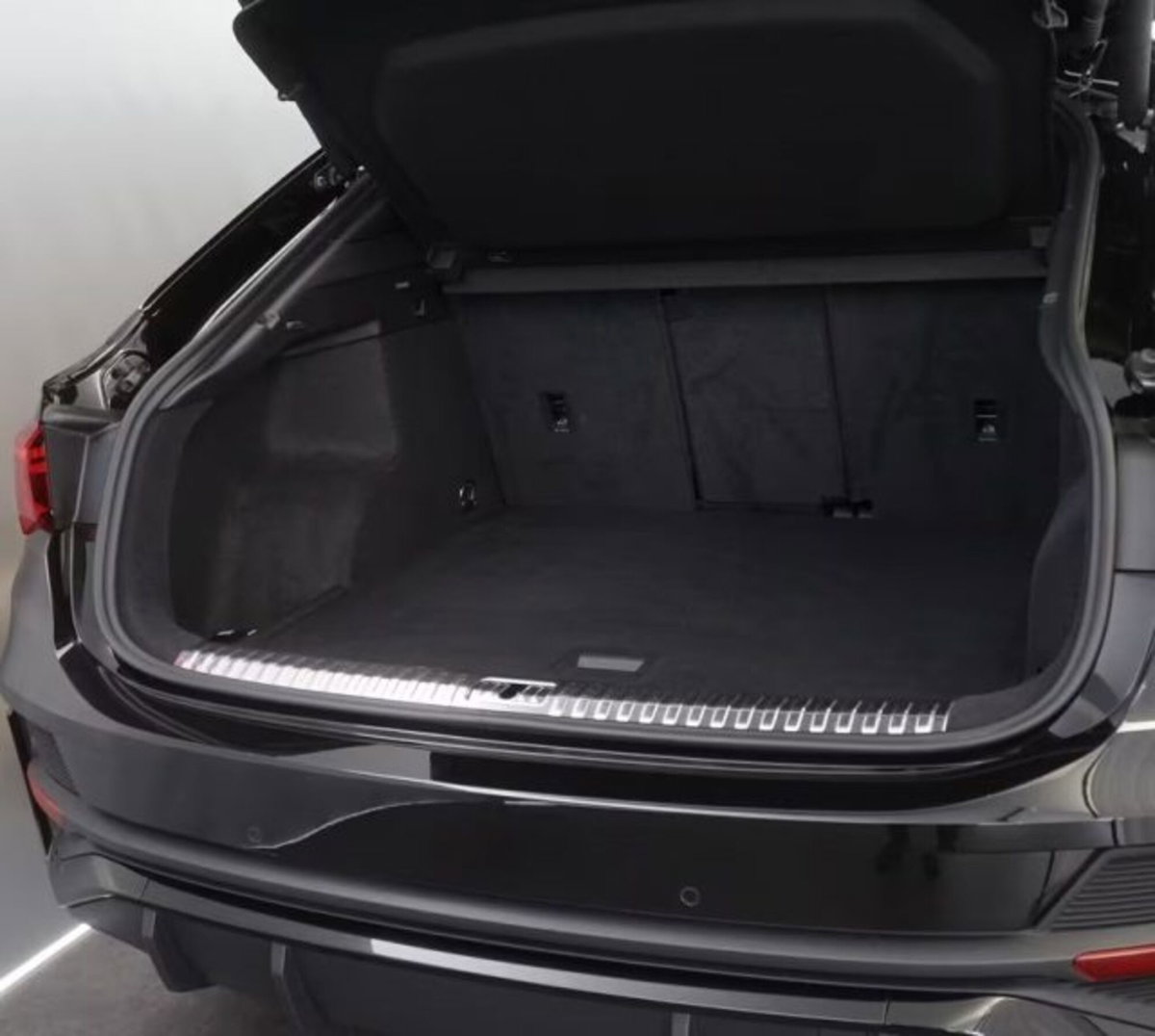 Audi Q3 Sportback 40 TDI quattro S tronic S line edition (8)