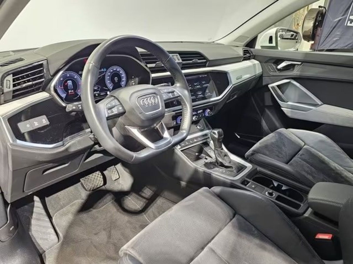 Audi Q3 Sportback 40 TDI quattro S tronic S line edition (10)