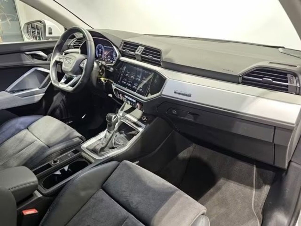 Audi Q3 Sportback 40 TDI quattro S tronic S line edition (14)