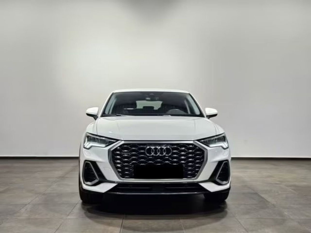Audi Q3 Sportback 40 TDI quattro S tronic S line edition (2)