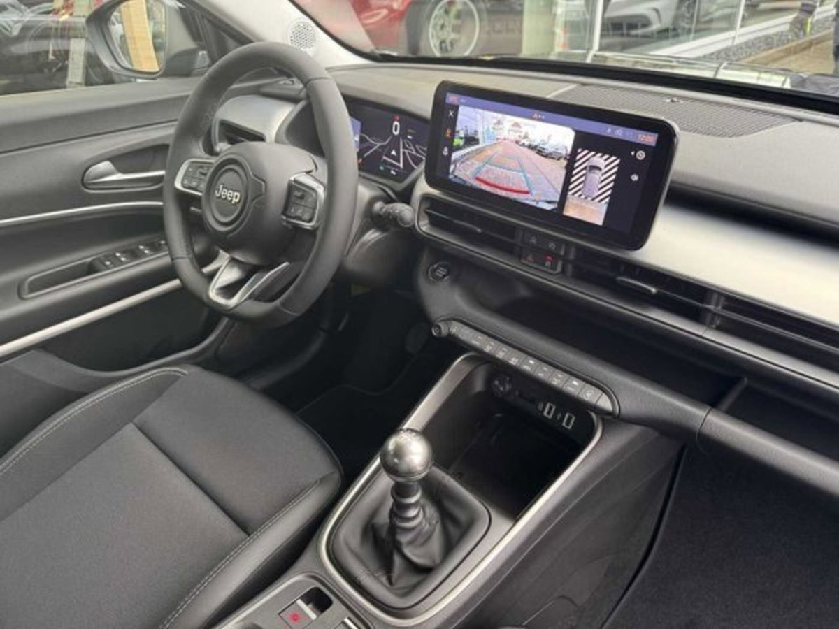 Jeep Avenger 1.2 turbo Summit fwd 100cv (12)