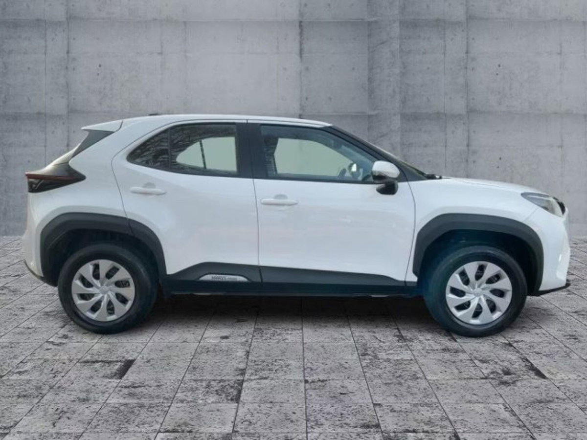 Toyota Yaris Cross 1.5 Hybrid 5p. E-CVT Premiere (4)