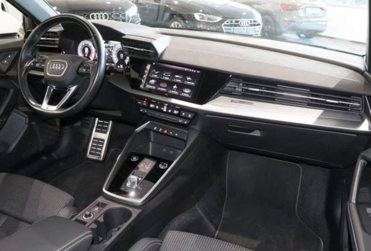 Audi A3 Sportback 30 TFSI S line edition (10)