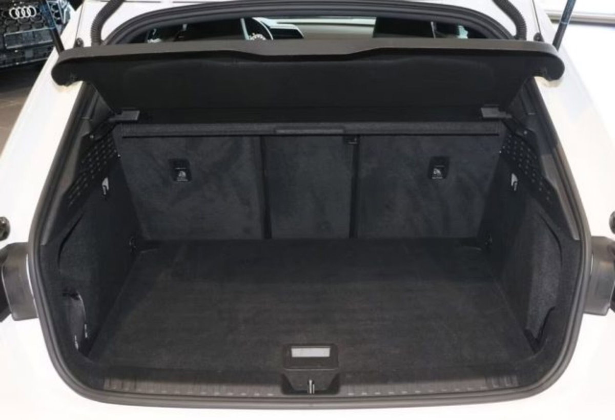 Audi A3 Sportback 30 TFSI S line edition (17)