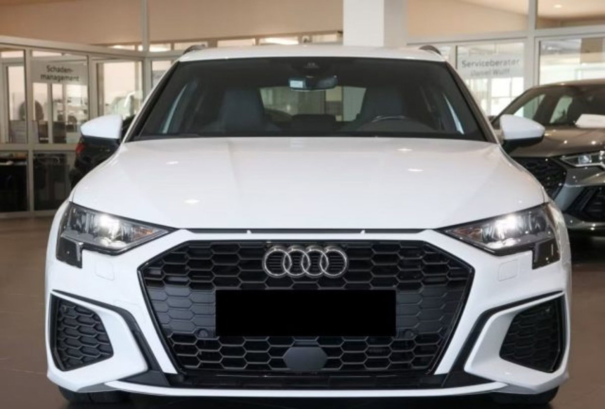 Audi A3 Sportback 30 TFSI S line edition (4)
