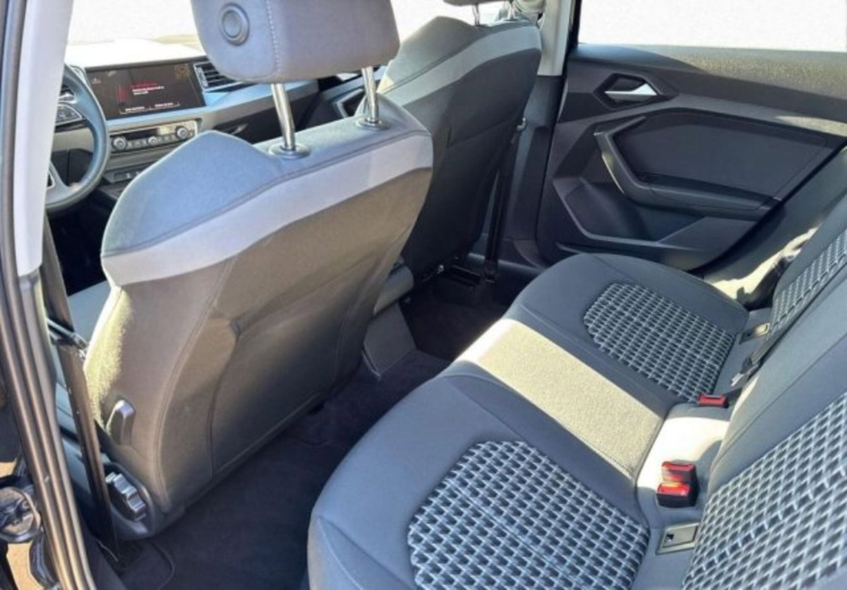 Audi A1 Sportback 30 TFSI S tronic S line edition (12)