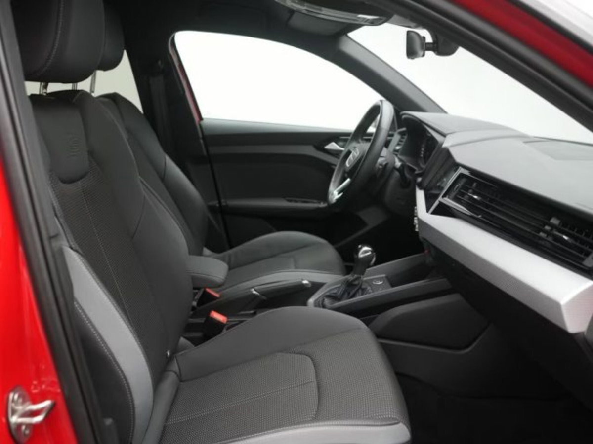 Audi A1 Sportback 40 TFSI S tronic S line edition (14)