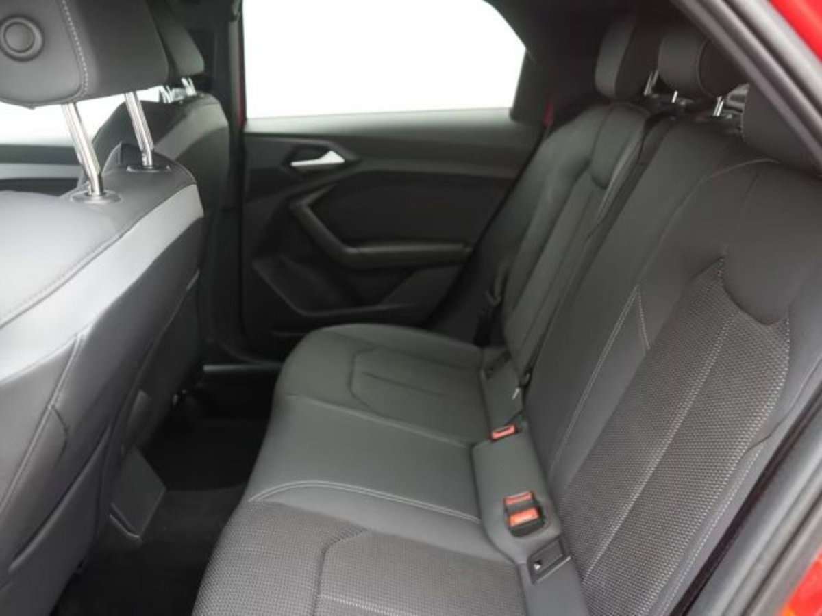 Audi A1 Sportback 40 TFSI S tronic S line edition (15)