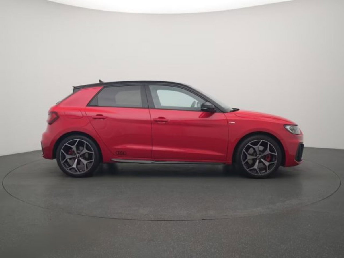 Audi A1 Sportback 40 TFSI S tronic S line edition (3)