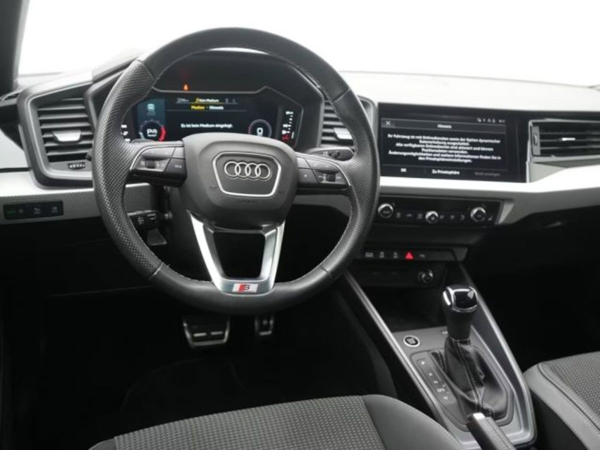 Audi A1 Sportback 40 TFSI S tronic S line edition (6)