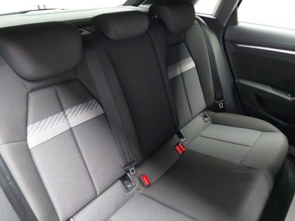 Audi A3 Sportback 35 TDI S tronic S line edition (16)
