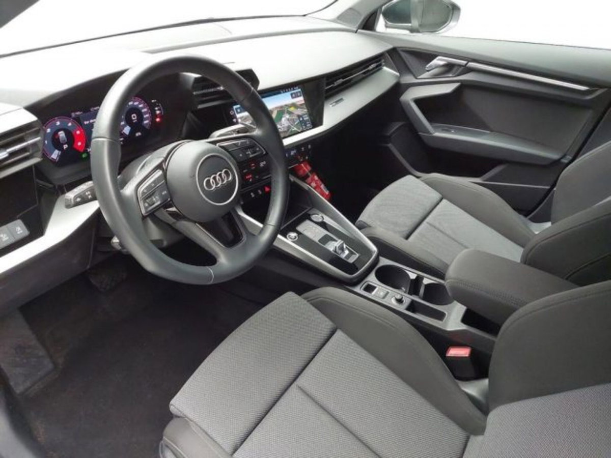 Audi A3 Sportback 35 TDI S tronic S line edition (17)