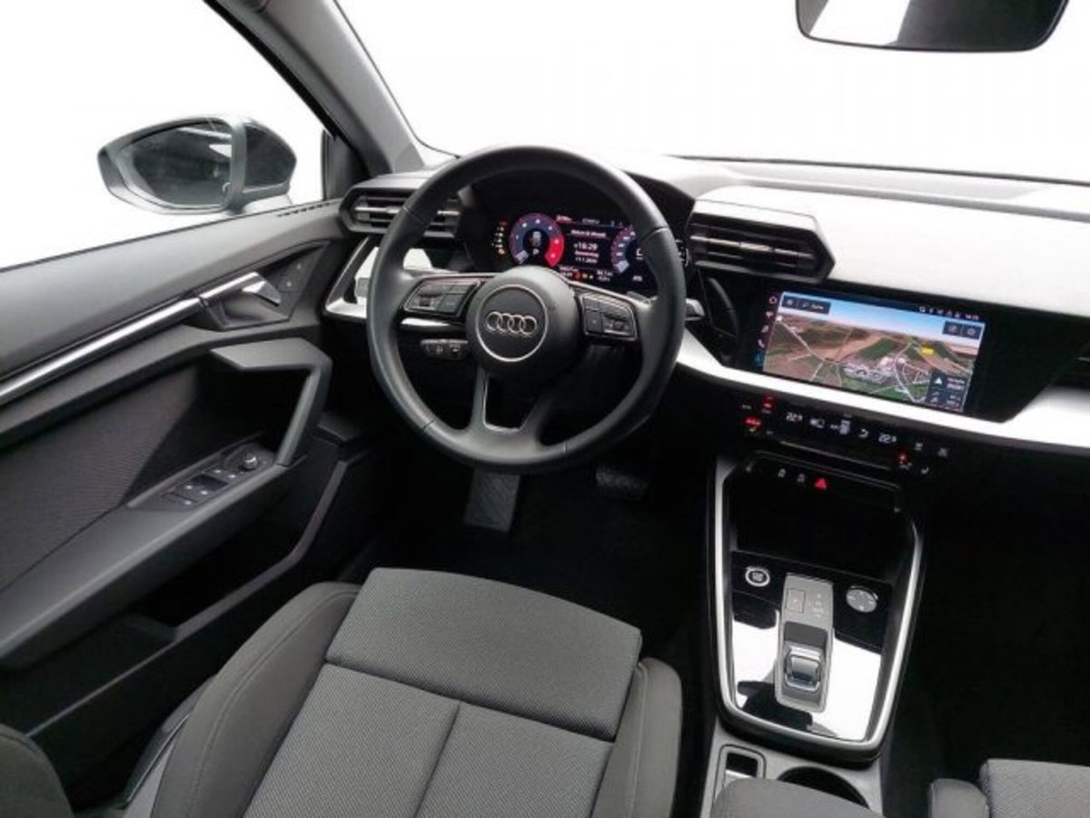 Audi A3 Sportback 35 TDI S tronic S line edition (8)