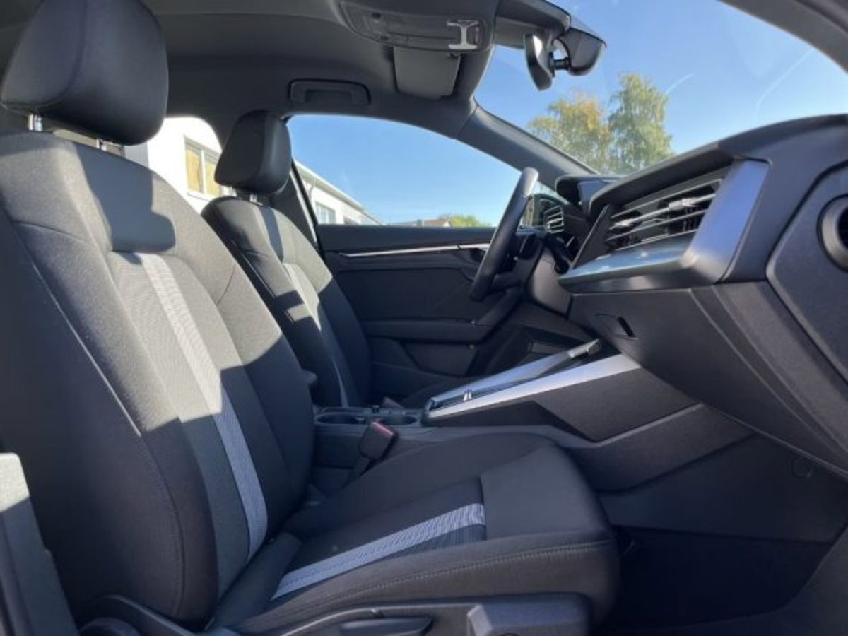 Audi A3 Sportback 35 TDI S tronic S line edition (13)