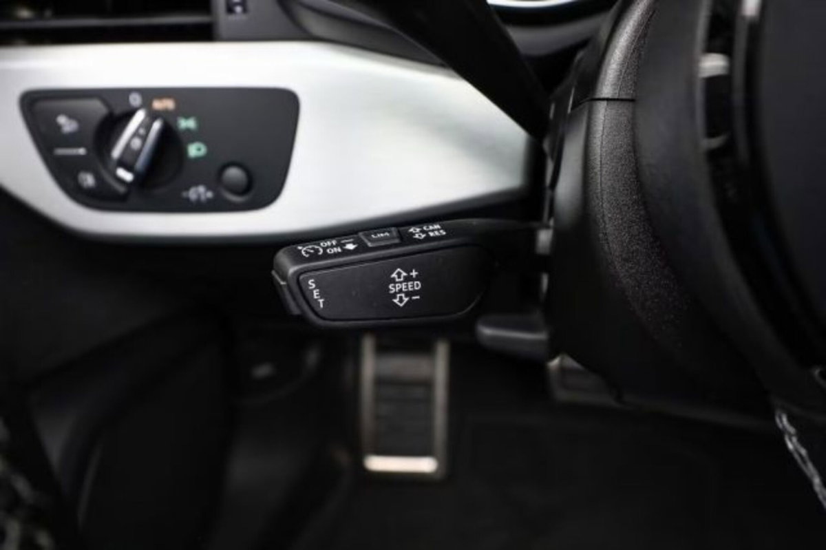 Audi A5 Cabrio 35 TDI S tronic (14)