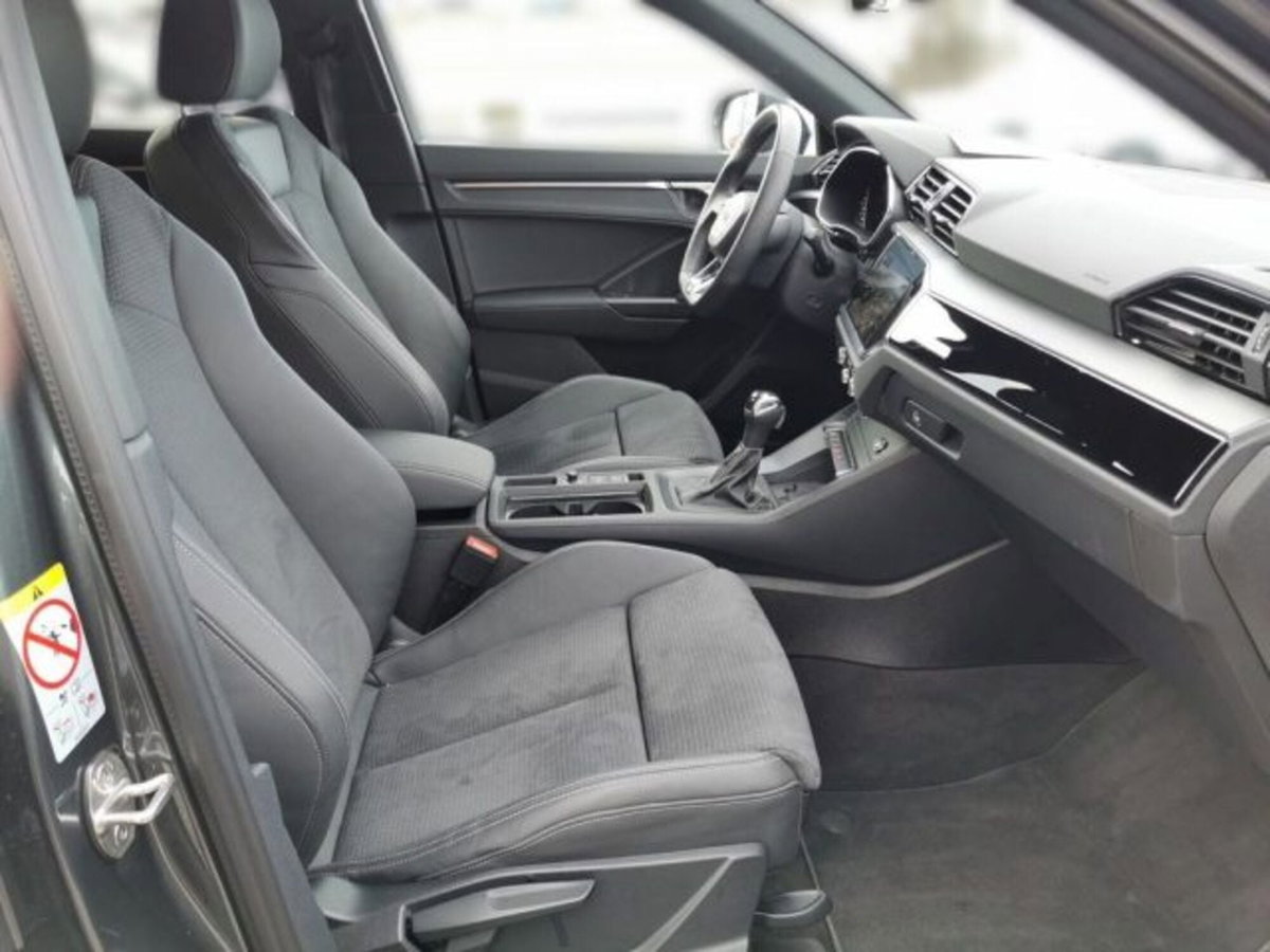 Audi Q3 Sportback 35 TDI quattro S tronic S line edition (11)