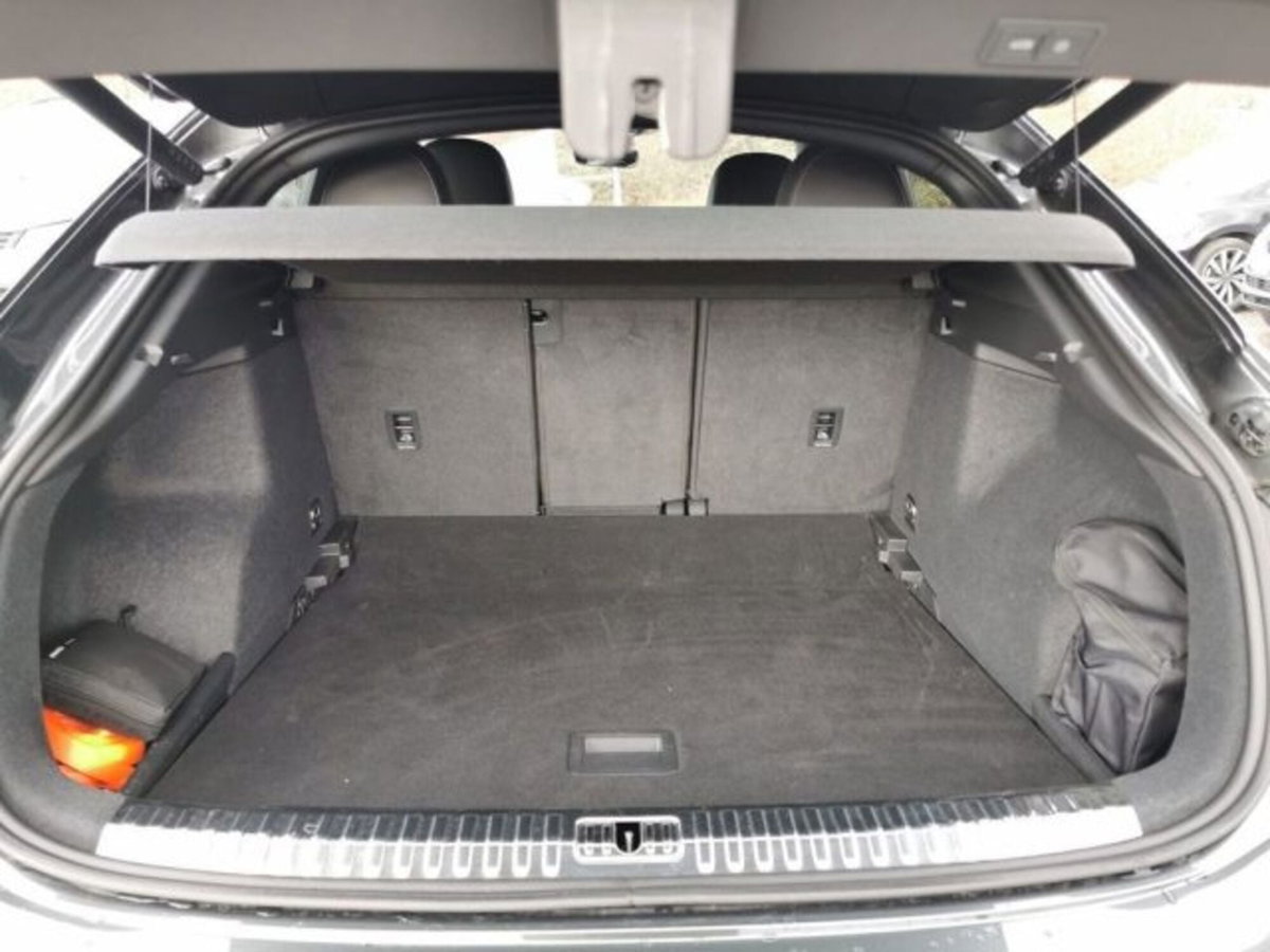 Audi Q3 Sportback 35 TDI quattro S tronic S line edition (15)
