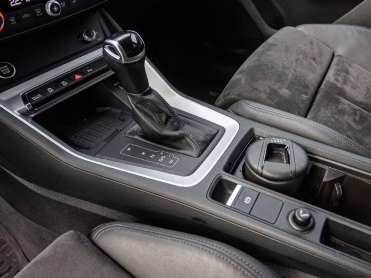 Audi Q3 Sportback 35 TDI quattro S tronic S line edition (10)
