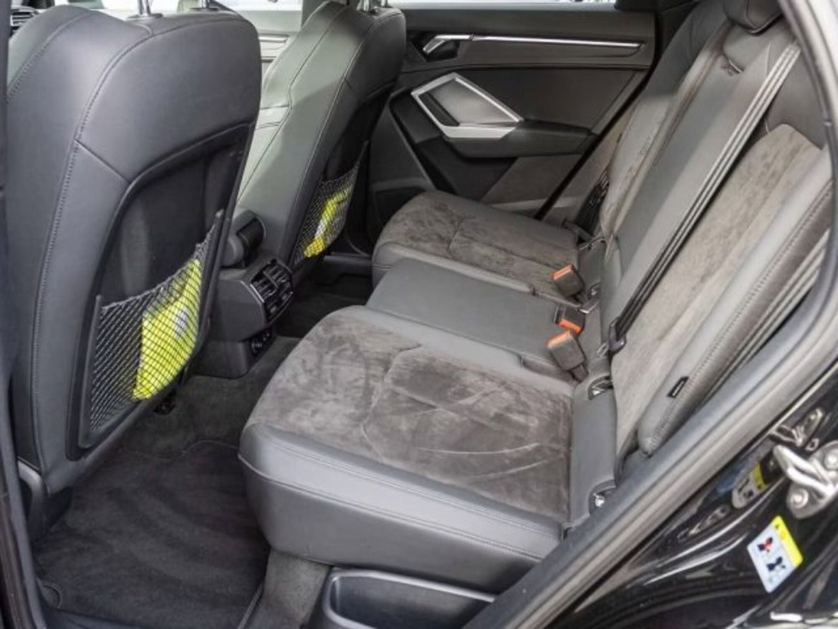 Audi Q3 Sportback 35 TDI quattro S tronic S line edition (15)