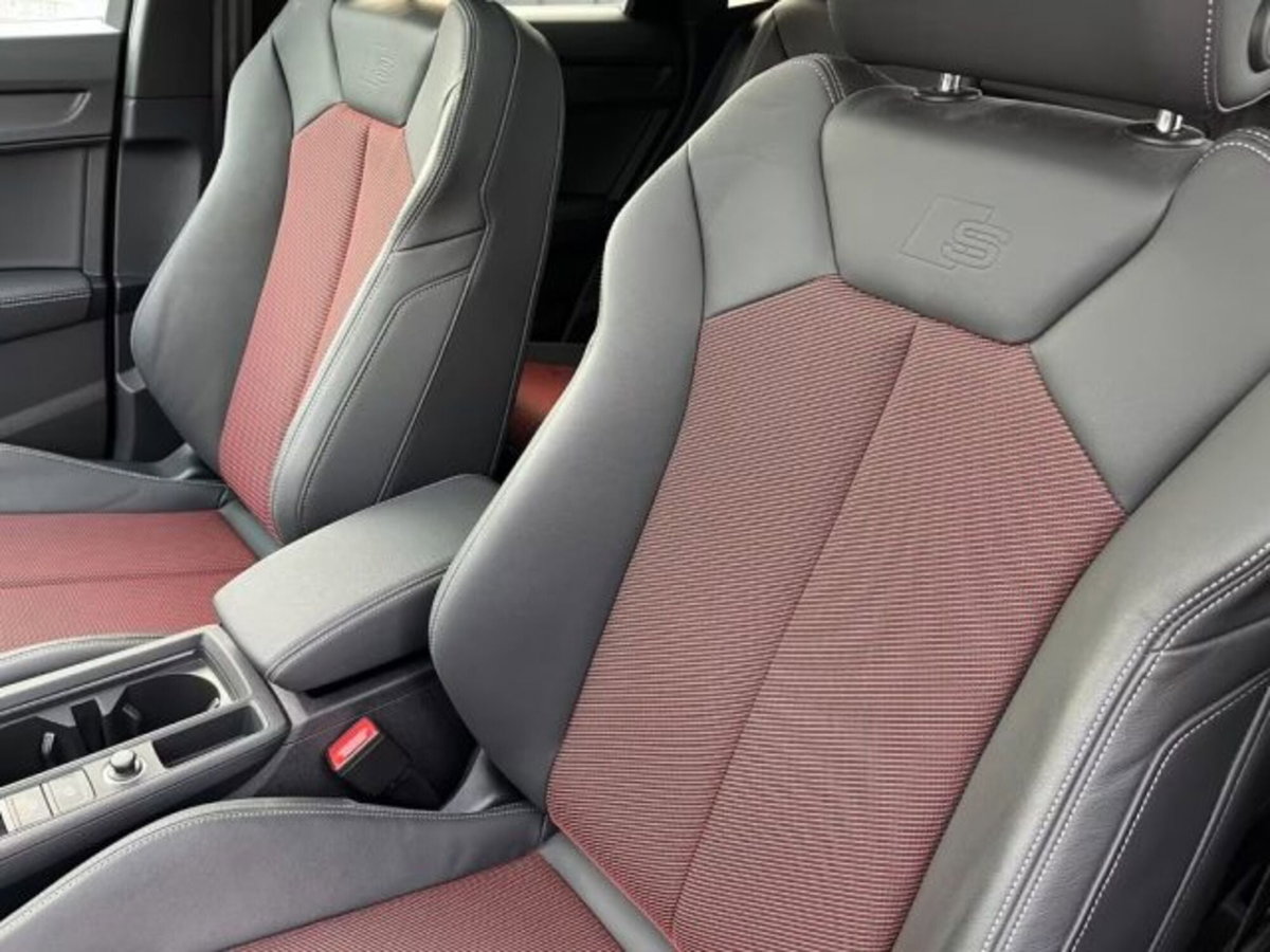 Audi Q3 Sportback 35 TDI quattro S tronic S line edition (13)