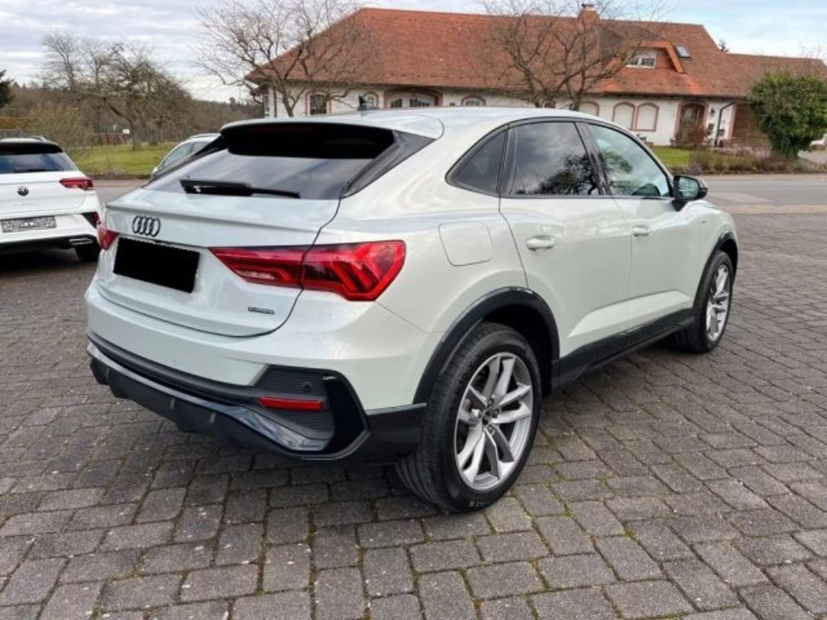Audi Q3 Sportback 35 TDI quattro S tronic S line edition (2)